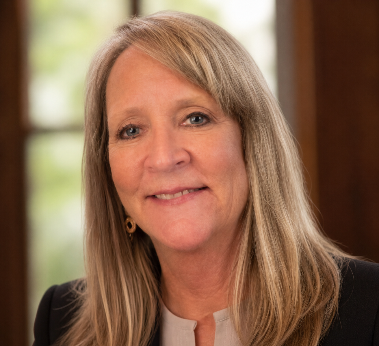 Marcia Tomlinson headshot